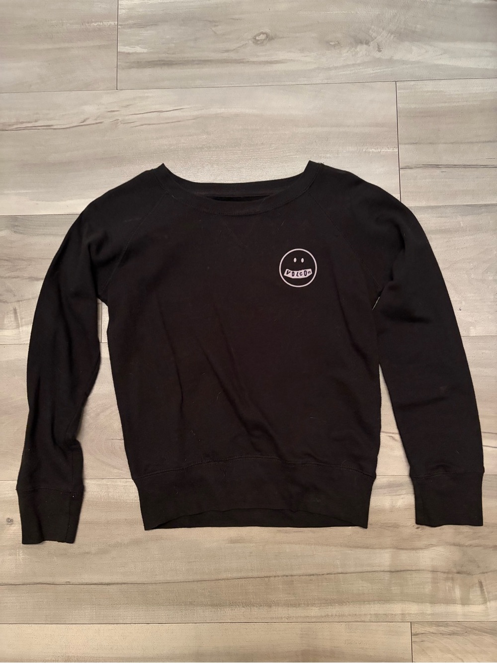 VOLCOM Girls Black Crewneck Sweatshirt size M 10/12